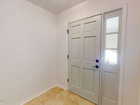 3rd image of 4342 Lake Woodbourne Dr S