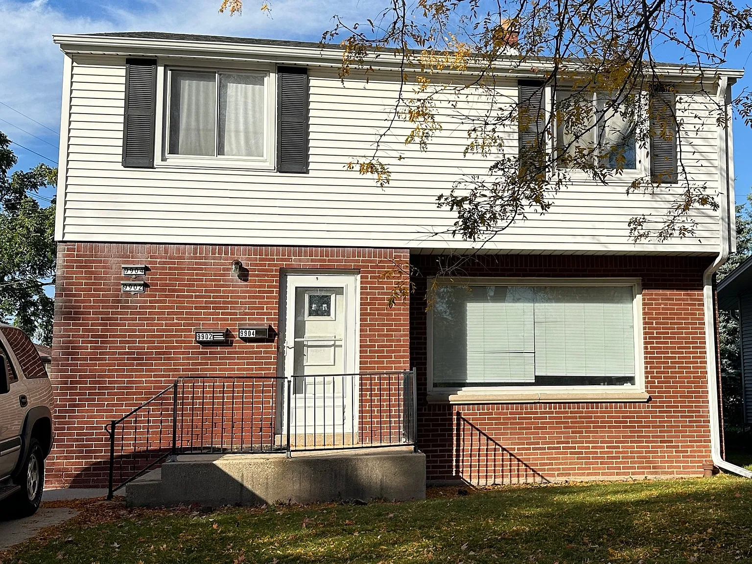 2 Bed 1 Bathroom Rental in West Allis $1595/mo — Photo 1