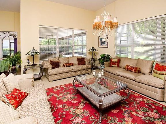 5th image of 548 Tapatio Ln