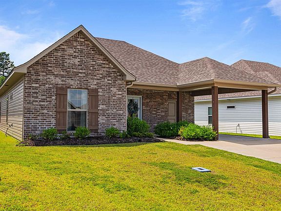 2nd image of 208 Yellow Pine Dr