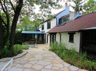 11 Ski Hill Rd, Portage, IN 46368