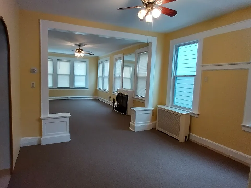 29 Parkview Ave #2