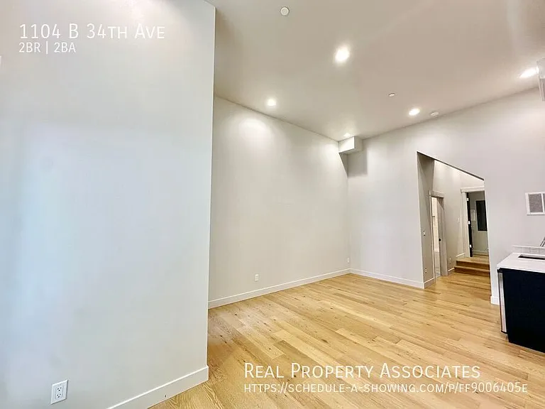 1104B 34th Ave — Photo 3