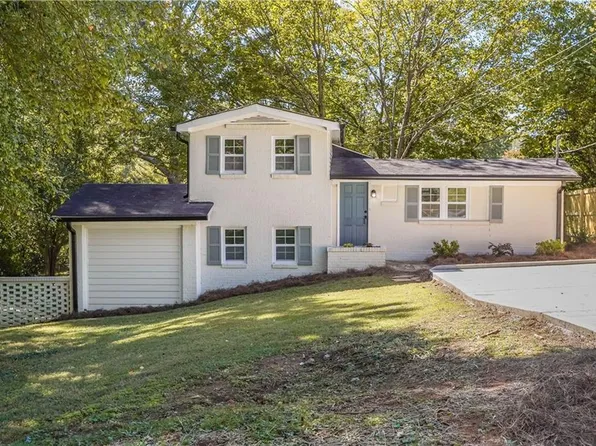 1352 N Hicks Cir, Conyers, GA 30012