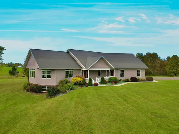 N9615 Badish Rd, Daggett, MI 49821