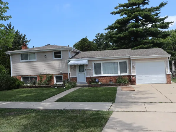 182 Roxbury Ln, Des Plaines, IL 60018