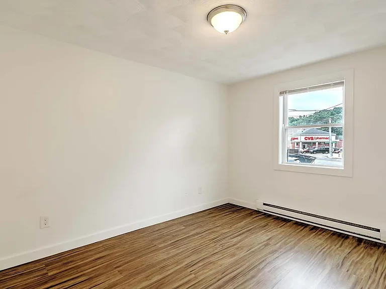 855 Providence St. — Photo 49