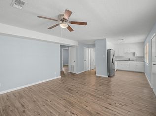 12033 18th St APT 3, Santa Fe, TX 77510