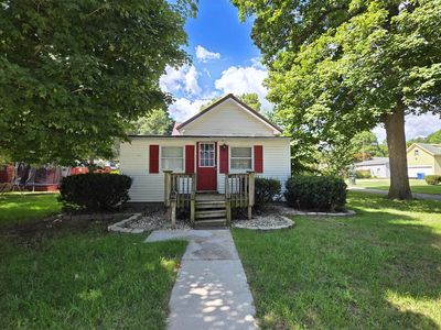 900 Thayer St, Plymouth, IN, 46563