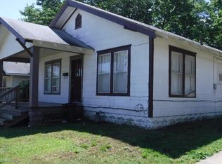 627 E Hill St, Independence, KS 67301