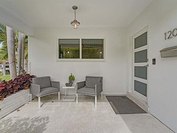5th image of 1207 Lincoln Street