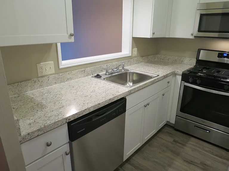 3147 Dorris Ave — Photo 5