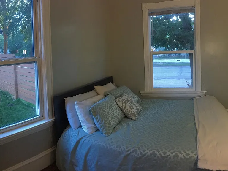 1927 Washington St NE #1 — Photo 11