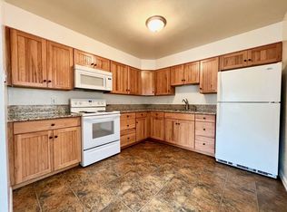 933 Brown St #D, Saint Helena, CA 94574