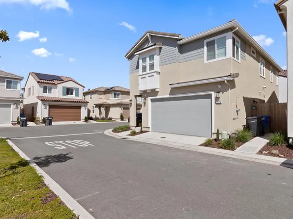 3922 Bethpage St, Turlock, CA 95382