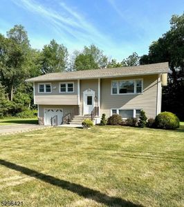 1 Walnut Dr, Pine Brook, NJ, 07058