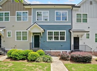 3760 Oxford Cir, Doraville, GA 30340