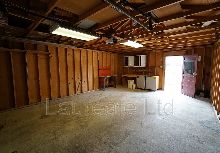 1240 Jefferson Ave — Photo 28