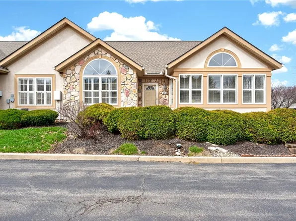 454 Beth Page Cir, Dayton, OH 45458