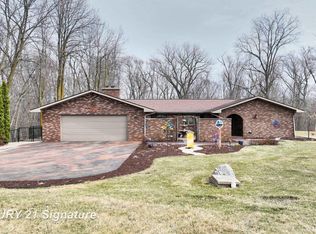 6728 N River Rd, Freeland, MI 48623