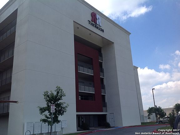 3rd image of 17902 La Cantera Pkwy Unit 402