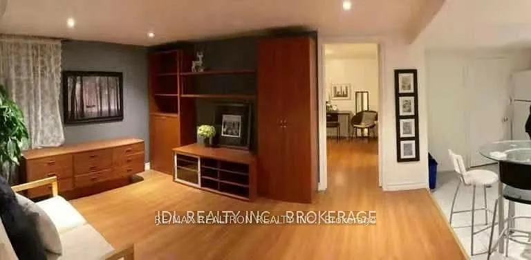 2 Greyhound Dr #BASEMENT — Photo 3