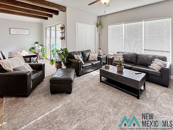 5th image of 2909 N Wedgewood Dr