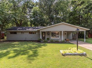 715 Sassafras Dr, Starkville, MS 39759