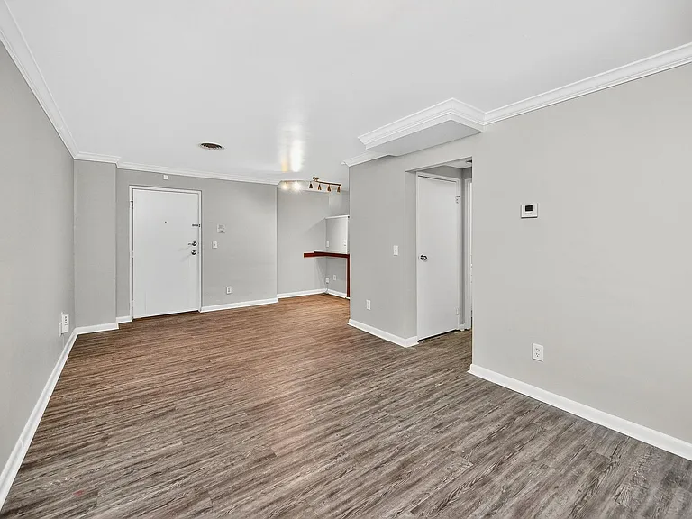 3336 Jefferson Ave #14 — Photo 8