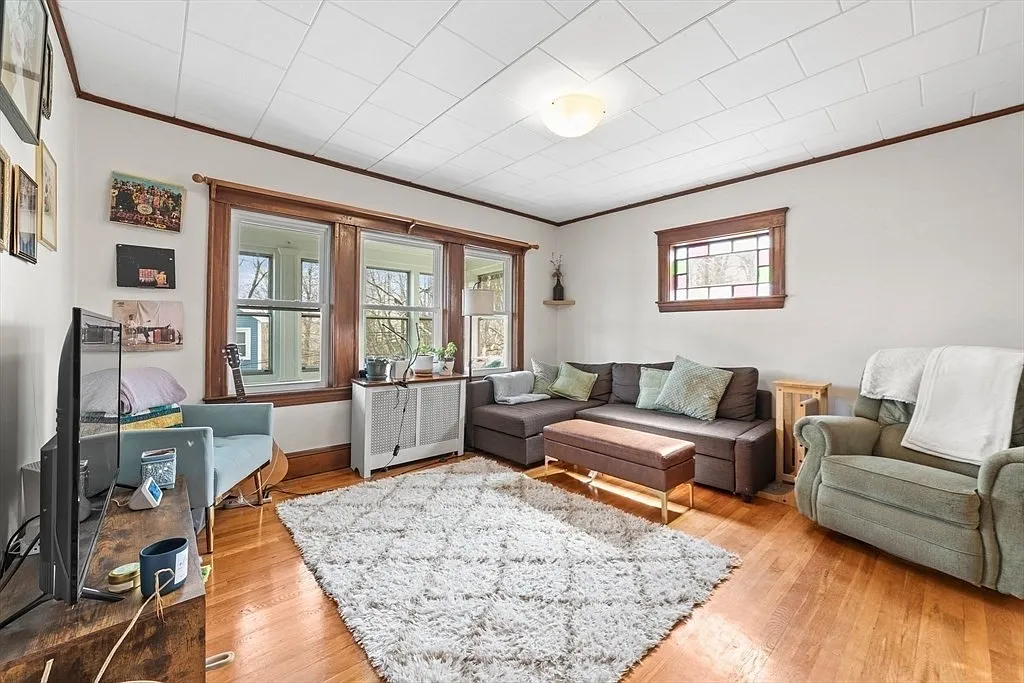 3 bed, 1.5 bath, 1144 sqft, $3,550 — Photo 4