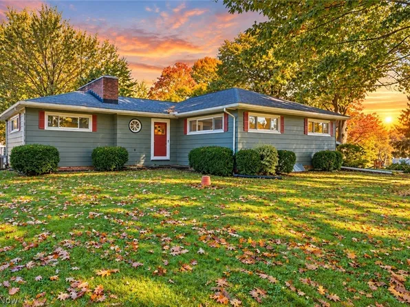 1315 Grove St NE, Canton, OH 44721