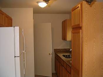 4th image of 13912 Mathews Dr