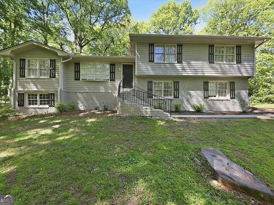 1st image of 737 Mountainbrooke Cir
