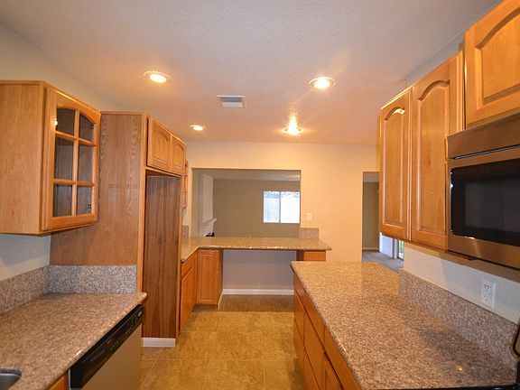 2nd image of 6853 Cherrywood Cir