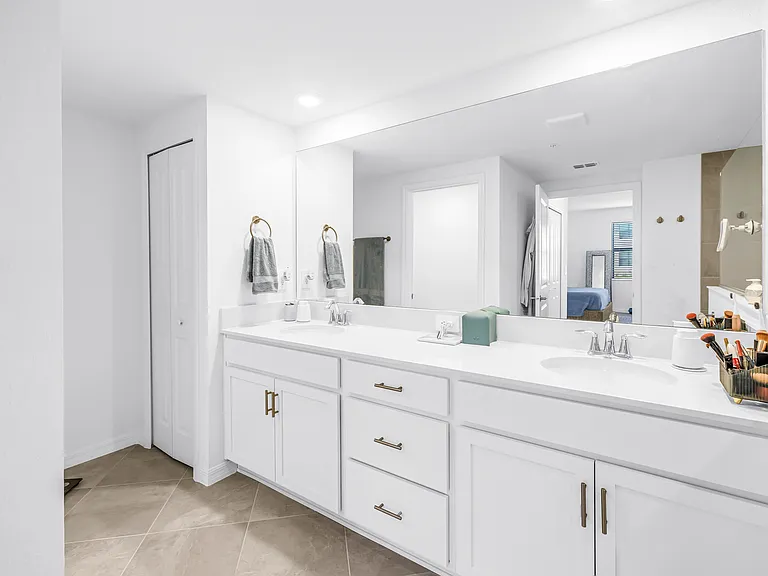 5632 Summit Pointe Cir #101 — Photo 8