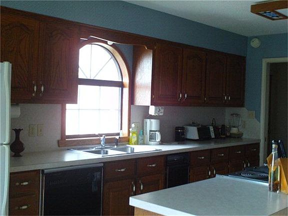 4th image of 729 County Road 305