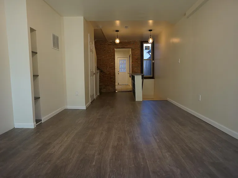 907 Lemmon St — Photo 9