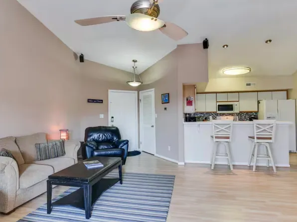 315 24th St APT 310, Virginia Beach, VA 23451