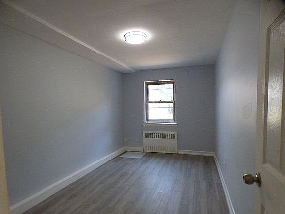 5th image of 217 E 88th St Floor 1