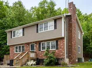 9 Mammoth Rd, Pelham, NH 03076