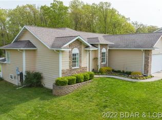 202 Wellington Ln, Gravois Mills, MO 65037