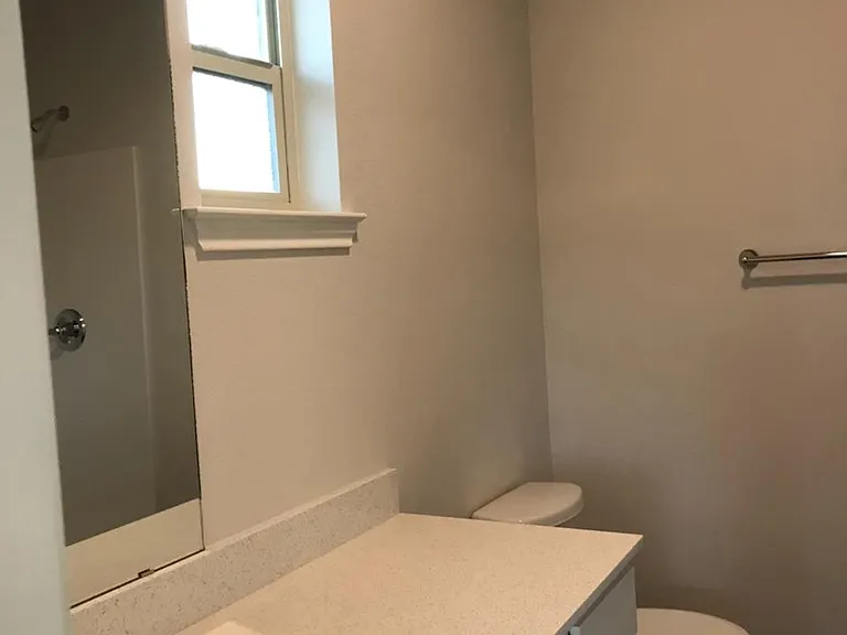 612 Circle Diamond Cv — Photo 10