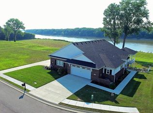 1701 Rivers Edge Dr, Henderson, KY 42420