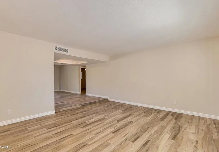7142 S La Rosa Dr — Photo 4