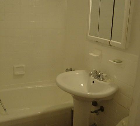 4th image of 141-48 84th Dr #5G