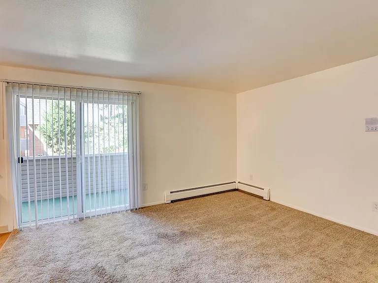 Heritage Apartments — Photo 33