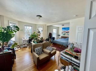 385 Columbia St #3, Cambridge, MA 02141
