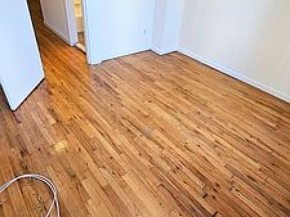 5th image of 321 E 90th St APT 4C