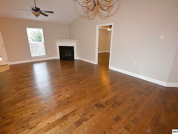 3rd image of 315 Franklin Meadows Way