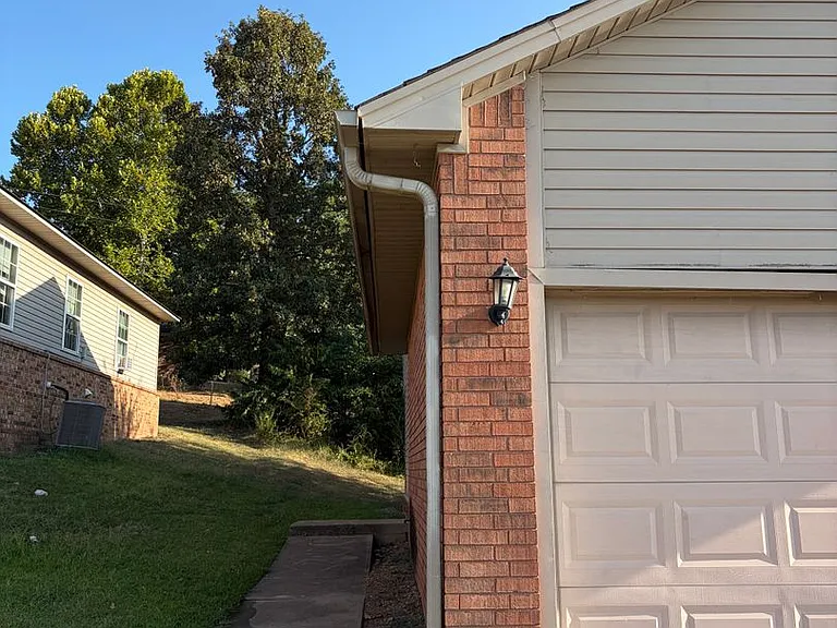 1125 Grinnel Cir — Photo 2